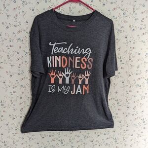 🩶 Teachers T shirt "Teaching Kindness" Graphic Tee XL pastel